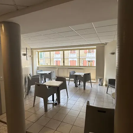 Apartment Au Coeur De Valence 45