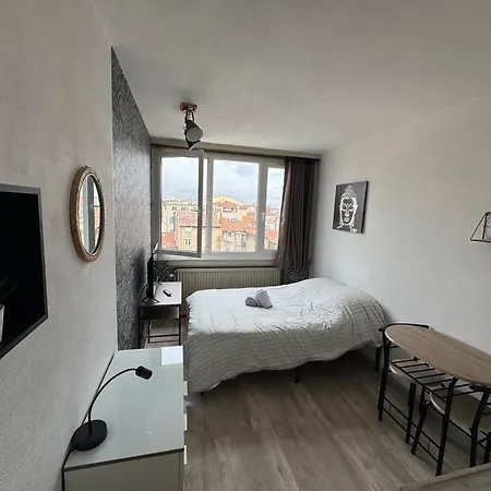 Au Coeur De Valence 45 Apartment